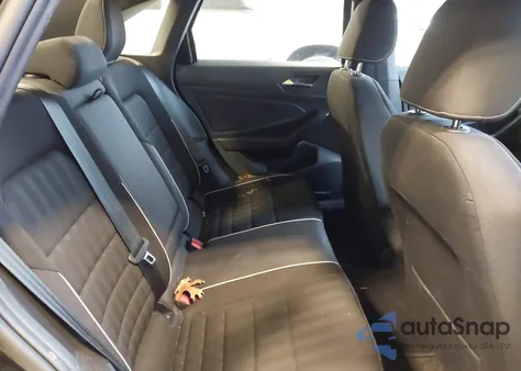 2024 Volkswagen Jetta 1.5T Sport from USA, damaged, VIN 3VWAM7BU3RM062601